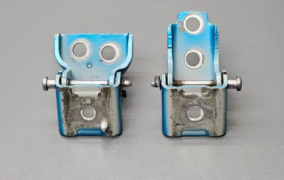 Front door hinge set