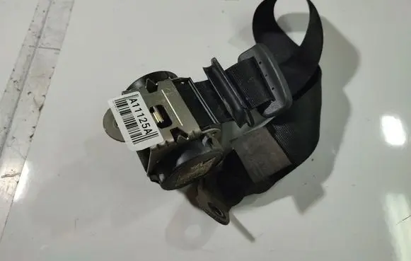 Opel Astra H Rear seatbelt N13128010