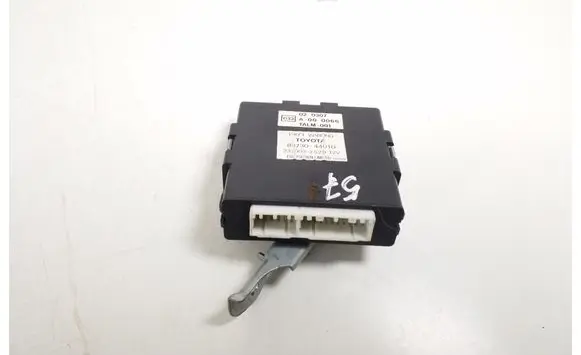 Toyota Avensis Verso Other control units/modules 89730-44010