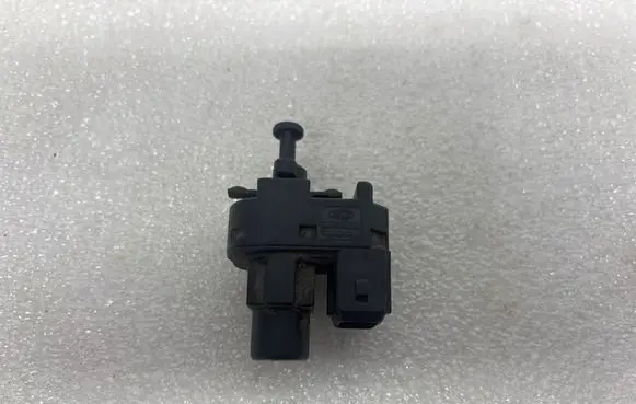 Ford Focus Brake pedal sensor switch 93BB13480BC