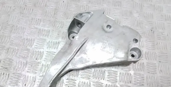 Volkswagen Golf VIII Engine mounting bracket 06Q199354C