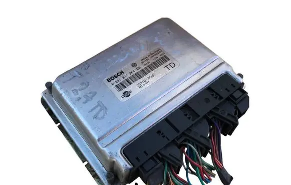 Nissan Terrano Engine control unit/module 0281011264 237107F481