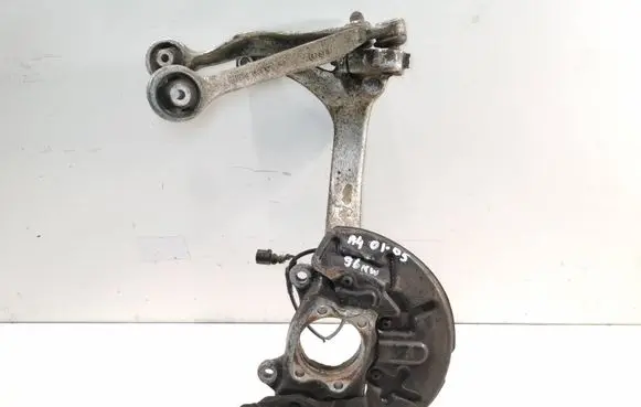 Audi A4 S4 B6 8E 8H Front wheel hub