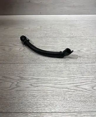 BMW 3 E90 E91 Breather hose/pipe 586509 58650910