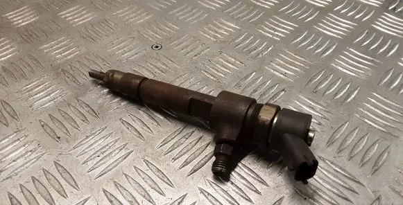 Fuel injector