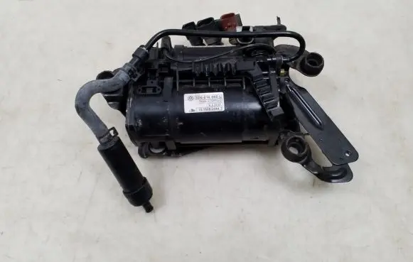 Volkswagen Phaeton Air suspension compressor/pump 3D0616005L