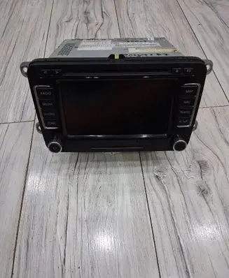 Volkswagen PASSAT B7 Navigation unit CD/DVD player 1T0035680B