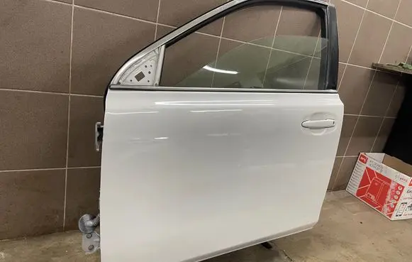 Subaru Legacy Front door 