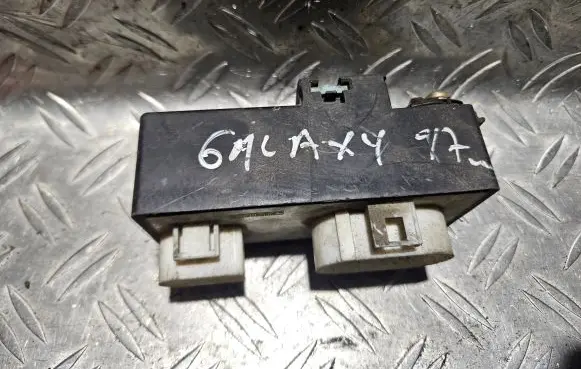 Coolant fan relay