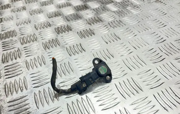 Mercedes-Benz B W245 Air pressure sensor A0051535028