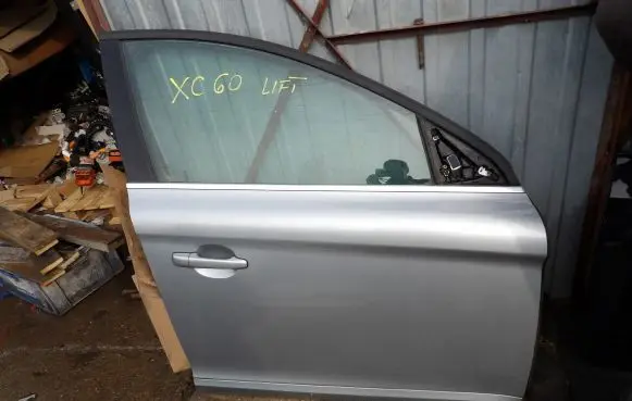 Volvo XC60 Front door