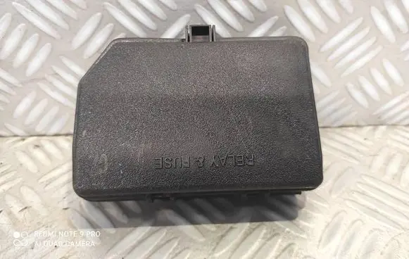 Toyota Yaris Fuse box set 826620DA70