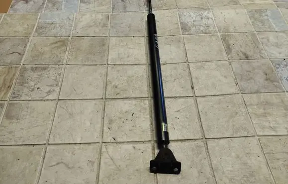 Mitsubishi Grandis Tailgate/trunk strut/damper 1BI15MA