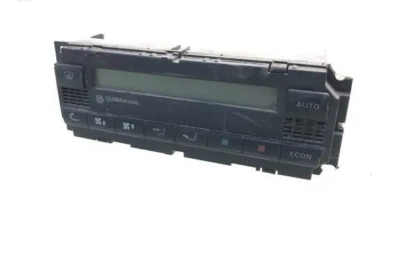 Volkswagen PASSAT B5 Climate control unit