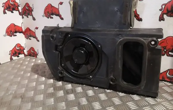 Land Rover Range Rover L405 Subwoofer speaker CPLA111A30EB 203682 CNVRB