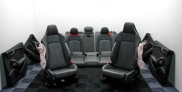 Seat set