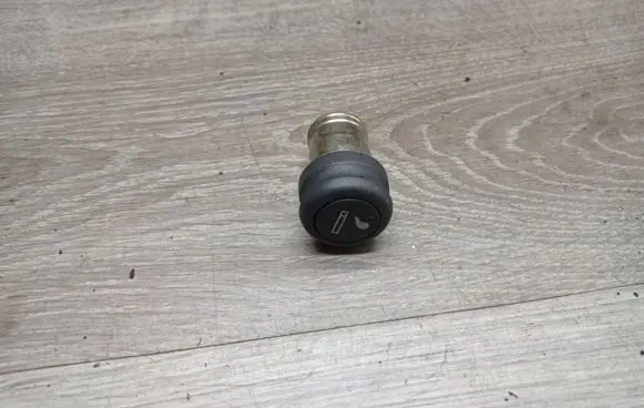 Volvo S60 Cigarette lighter 