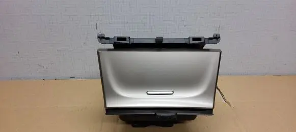 Jeep Grand Cherokee Glove box central console X90006205DL M20310 132196