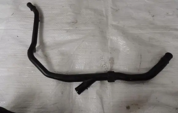Opel Adam Engine coolant pipe/hose 13355361