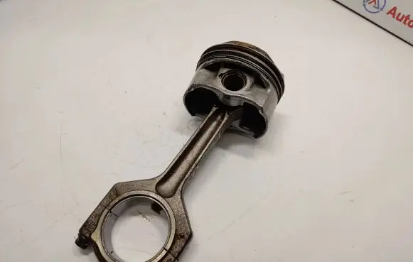BMW 3 E92 E93 Piston with connecting rod 7624409 11257624409 11257645958