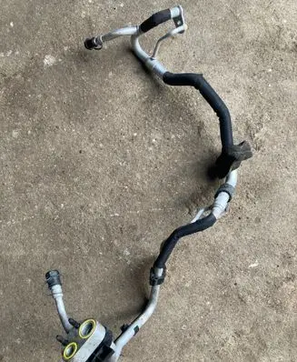Volvo XC60 Air conditioning (A/C) pipe/hose 31332070