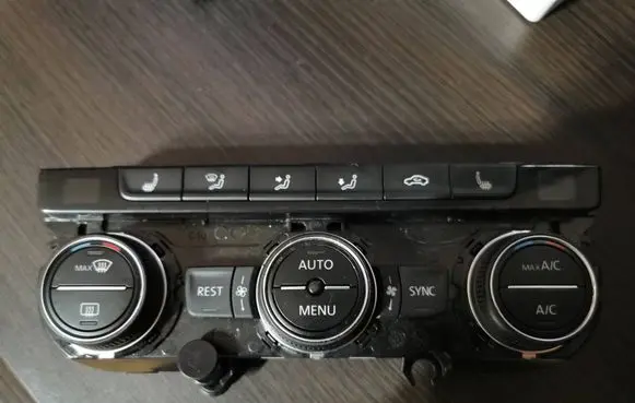 Volkswagen PASSAT B8 Climate control unit 5G0907044FH