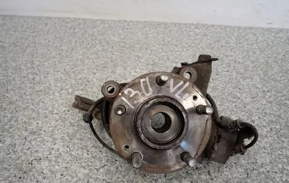 Hyundai i30 Front wheel hub spindle knuckle I30LIFTZWROTNICAL
