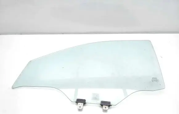 Nissan Navara D23 Front door window glass four-door AS2M3236DOT682 E143R-011583