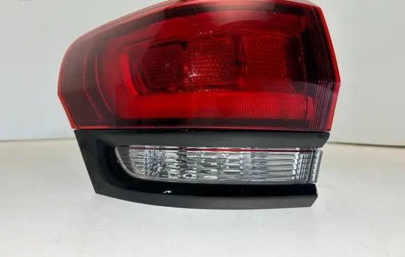 Jeep Grand Cherokee Rear/tail lights P68142941AH K59KT72