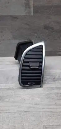 Audi Q7 4L Dashboard side air vent grill/cover trim 4L0820902