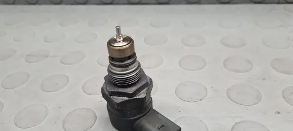 Fuel pressure sensor