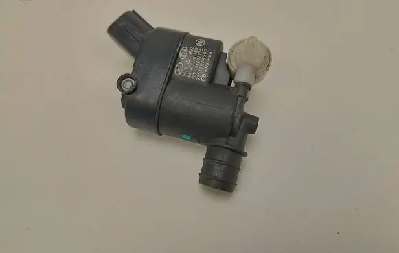 KIA Sportage Windscreen/windshield washer pump 985102W500 706202775