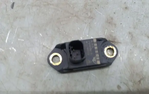 Porsche Panamera (970) Airbag deployment crash/impact sensor 97060611100