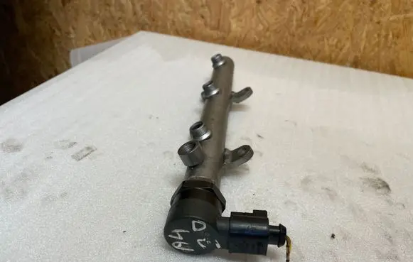 Audi A6 S6 C6 4F Fuel main line pipe 059130090AB