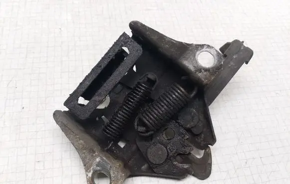 Mazda 323 F Engine bonnet/hood lock/catch