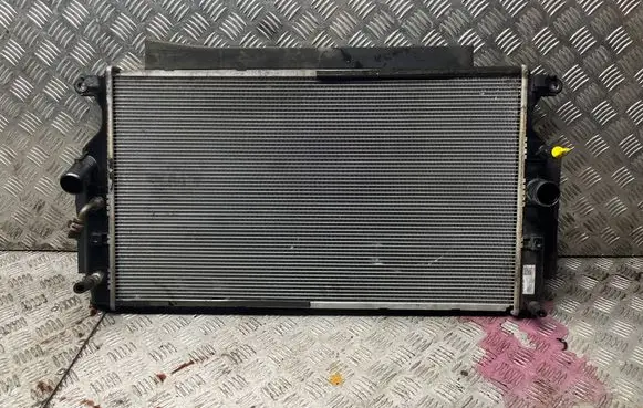 Toyota Avensis T270 Coolant radiator 4221340592