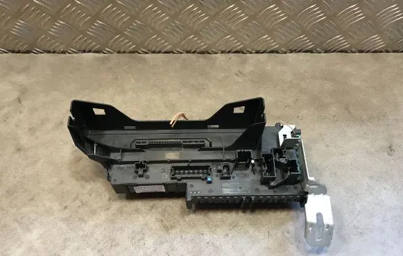 Mercedes-Benz E W212 Fuse box set 1670658