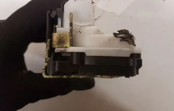 Citroen C5 Front door lock
