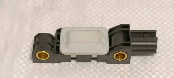 Audi A3 S3 8P Airbag deployment crash/impact sensor 4B0959643D 101004 010200