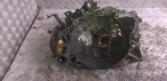 Peugeot 406 Manual 5 speed gearbox 4B0739