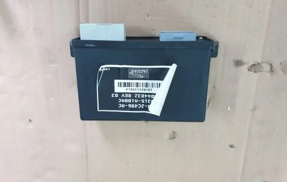 Jaguar XF Hand brake control module 8W832C496AC