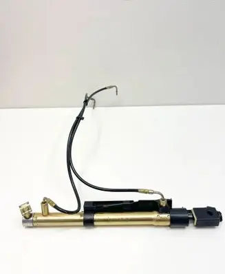 Mercedes-Benz SL R230 Convertible roof main ram cylinder A2308204910 2308204910