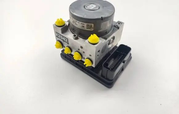Ford B-MAX ABS Pump D1B12C405AE 10022004364 D1B12C013BC