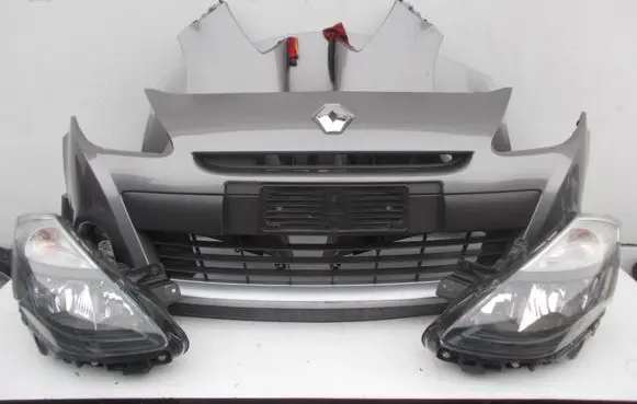 Renault Clio III Front piece kit 
