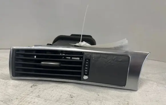 Audi A6 S6 C6 4F Dashboard side air vent grill/cover trim 4F1820901C