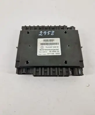 Volkswagen Touareg I Comfort/convenience module 7L6937049M
