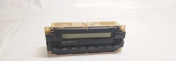Volkswagen PASSAT B5 Climate control unit 1J1907044