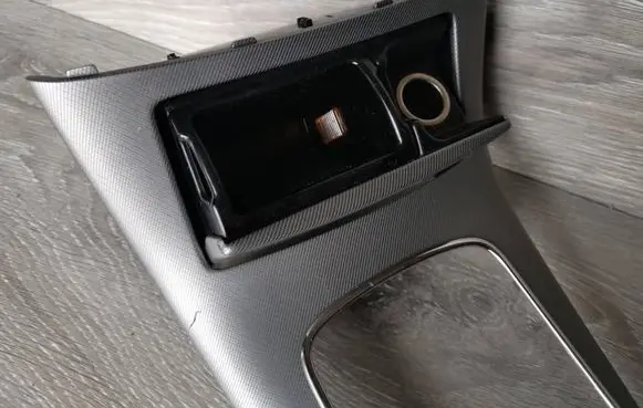 Toyota Avensis T250 Car ashtray