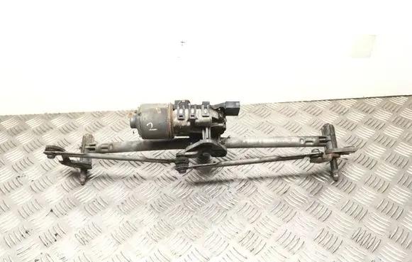 Skoda Fabia Mk1 (6Y) Front wiper linkage and motor 0390241524 6Q1955119A 0580203271