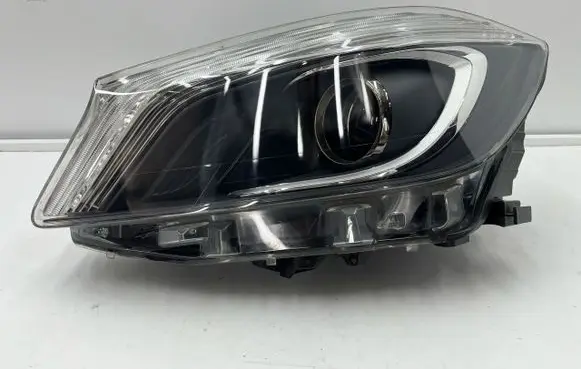 Mercedes-Benz A W176 Headlight/headlamp A1768201161